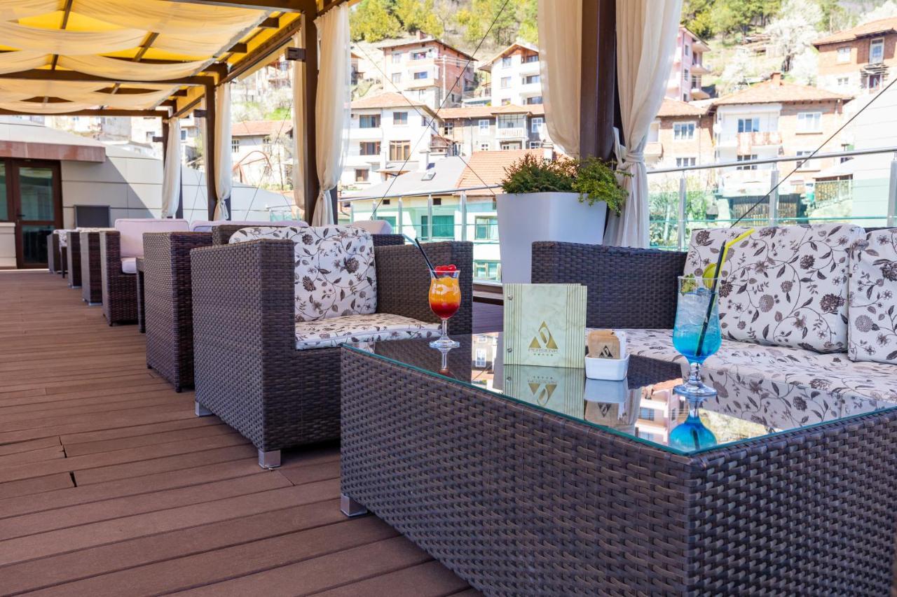 Spa Hotel Persenk 데빈 외부 사진 The Sky Bar