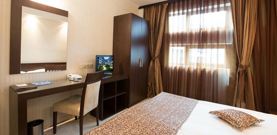 Spa Hotel Persenk 데빈 객실 사진 A room at the hotel