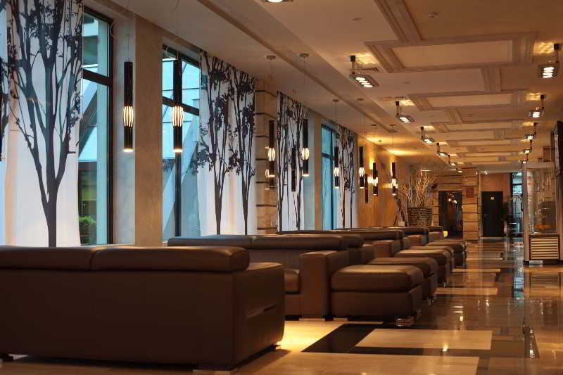 Spa Hotel Persenk 데빈 외부 사진 The lobby of the hotel