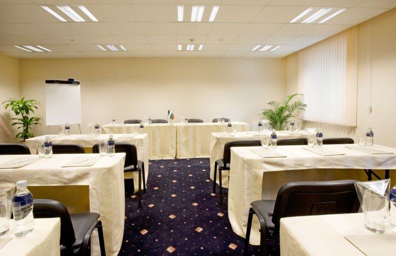 Spa Hotel Persenk 데빈 외부 사진 Meeting room